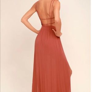 Never worn - Lulu’s Rusty Rose Maxi Dress